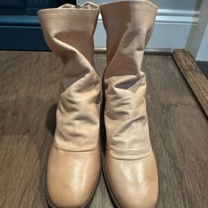 Chelsea & Violet Beige Heeled Boots